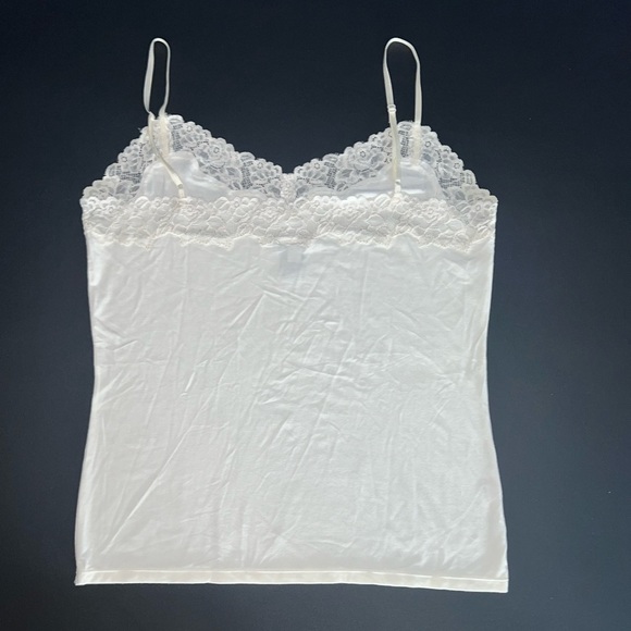 Two Ann Taylor camisoles white and black excellent condition 🩷 - Picture 7 of 14